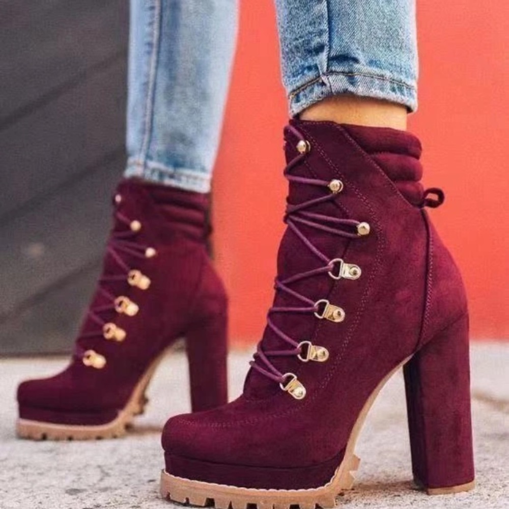 Liliana Chunky Log Sole Boots Burgundy Lace-Up Rivets